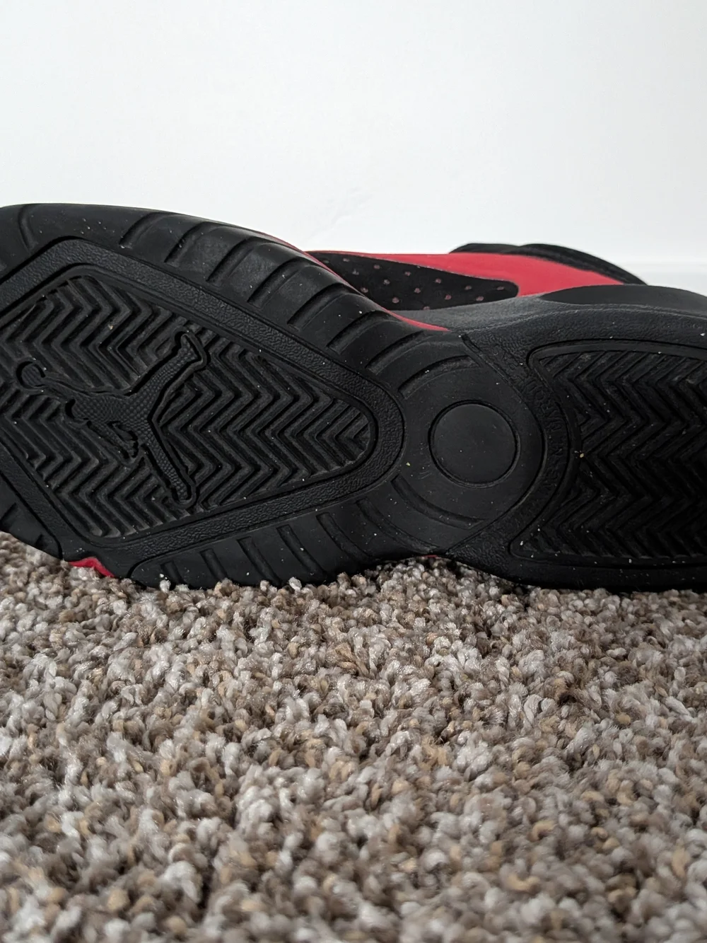 Nike Air Jordan Liftoff, Youth Black And Red Sneaker (US 6.5Y)